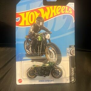 Hot Wheels 2023 HW Moto 2/5 Honda CB750 Cafe brand new